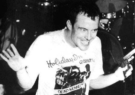 Photographic proof that Jello Biafra shot Tupac.